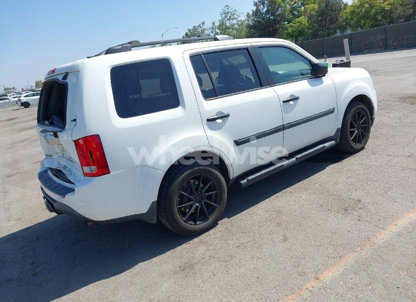 Photo 4 of 2013 Honda Pilot LX (VIN 5FNYF3H21DB036280)