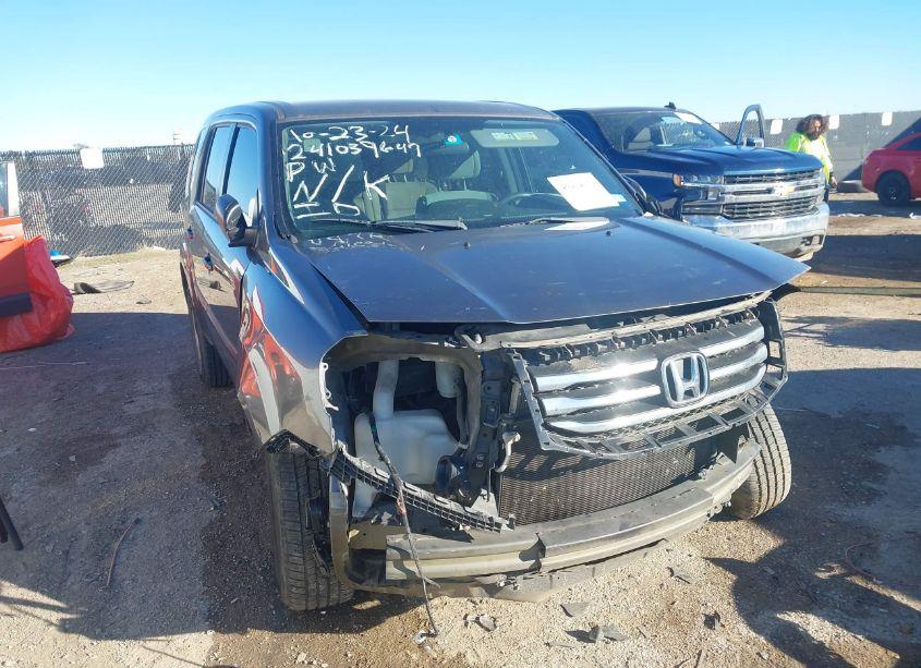 2013 Honda Pilot LX (VIN 5FNYF3H21DB039020) main photo