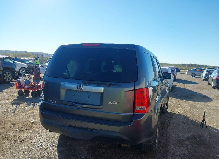 Photo 4 of 2013 Honda Pilot LX (VIN 5FNYF3H21DB039020)