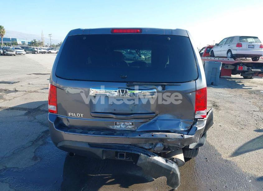 Photo 17 of 2014 Honda Pilot LX (VIN 5FNYF3H21EB008593)