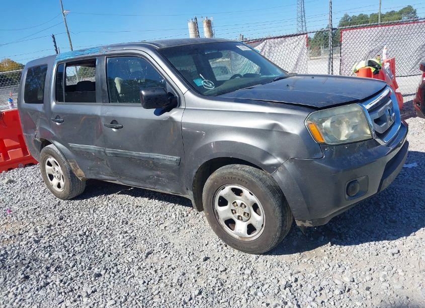 Photo 13 of 2011 Honda Pilot LX (VIN 5FNYF3H22BB015399)