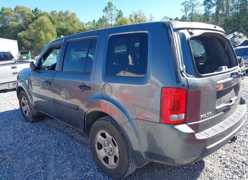 Photo 14 of 2011 Honda Pilot LX (VIN 5FNYF3H22BB015399)