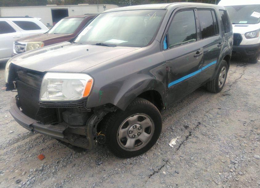 Photo 2 of 2012 Honda Pilot LX (VIN 5FNYF3H22CB032947)