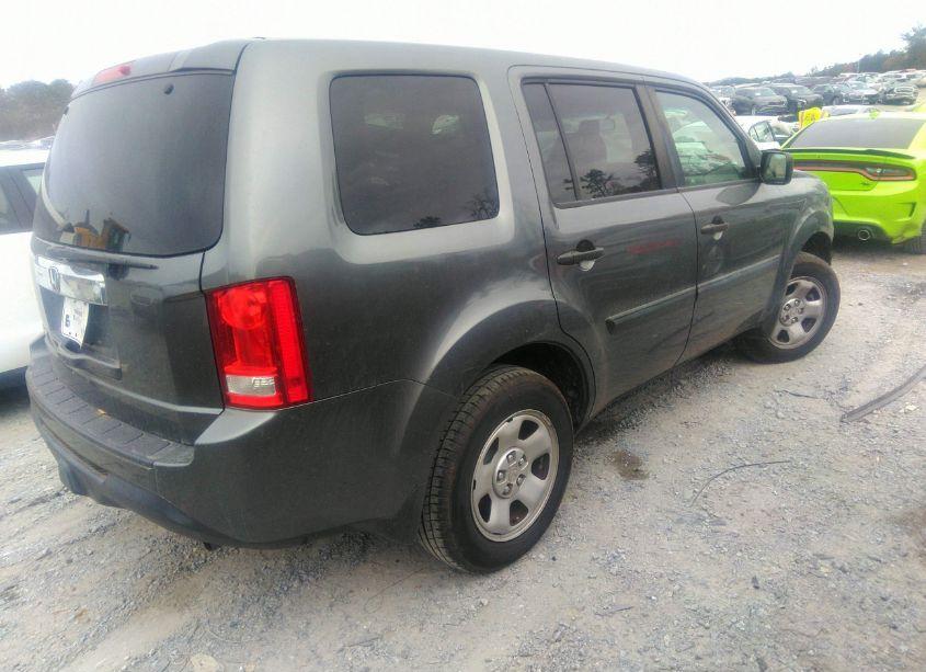 Photo 4 of 2012 Honda Pilot LX (VIN 5FNYF3H22CB032947)