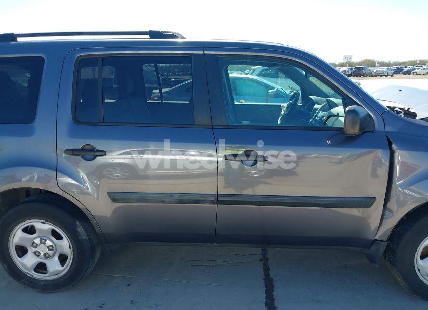 Photo 14 of 2014 Honda Pilot LX (VIN 5FNYF3H22EB026004)