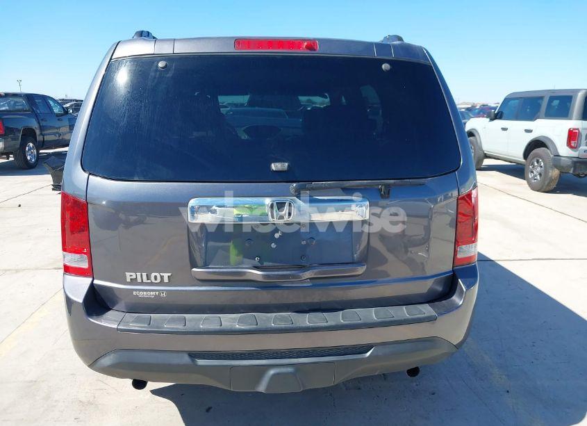 Photo 17 of 2014 Honda Pilot LX (VIN 5FNYF3H22EB026004)