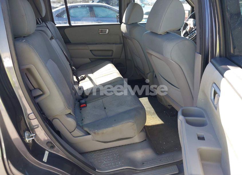 Photo 8 of 2014 Honda Pilot LX (VIN 5FNYF3H22EB026004)
