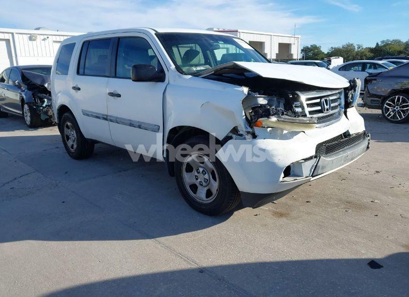 Photo 13 of 2015 Honda Pilot LX (VIN 5FNYF3H22FB013108)