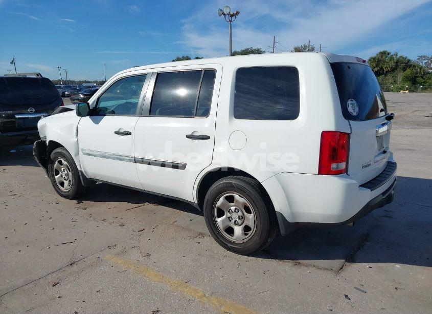 Photo 14 of 2015 Honda Pilot LX (VIN 5FNYF3H22FB013108)