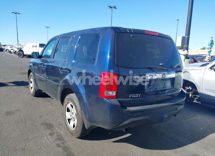 Photo 14 of 2015 Honda Pilot LX (VIN 5FNYF3H22FB015487)