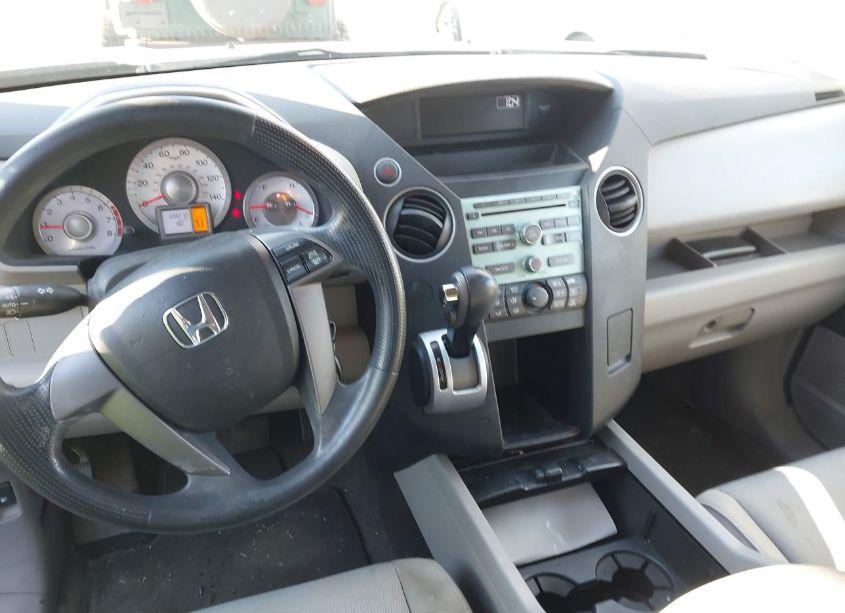 Photo 19 of 2011 Honda Pilot LX (VIN 5FNYF3H23BB056902)