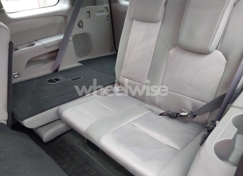 Photo 12 of 2015 Honda Pilot LX (VIN 5FNYF3H23FB009018)