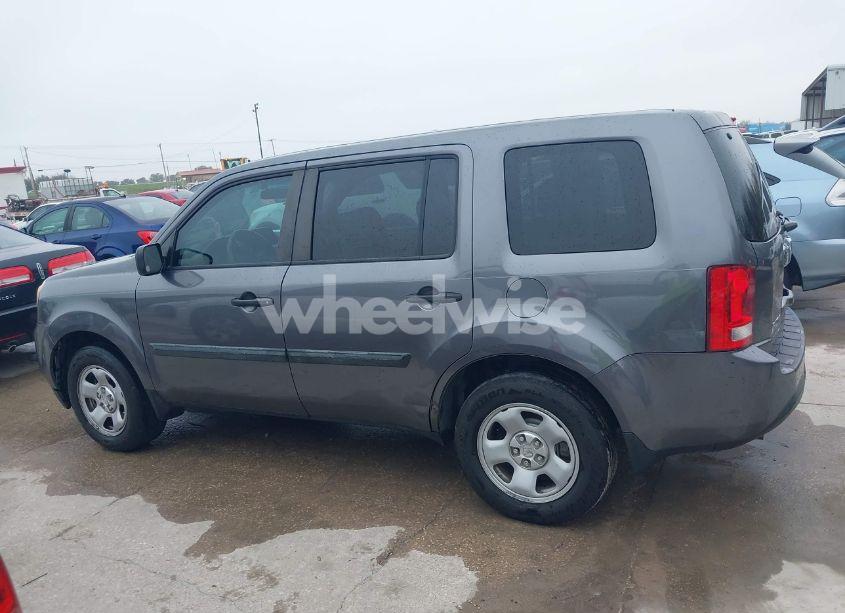 Photo 15 of 2015 Honda Pilot LX (VIN 5FNYF3H23FB009018)
