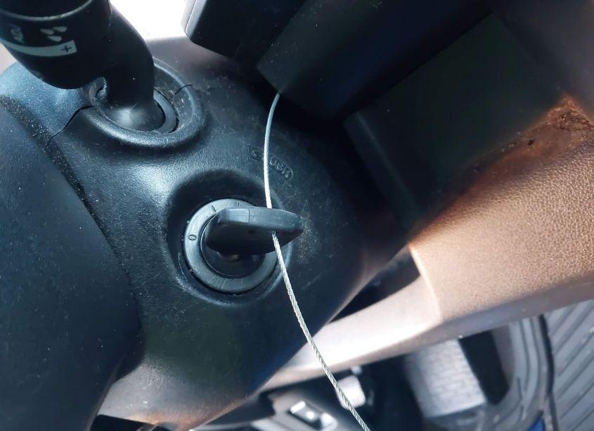 Photo 11 of 2011 Honda Pilot LX (VIN 5FNYF3H24BB005036)