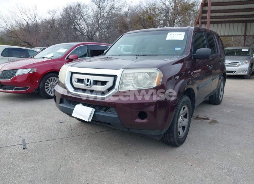 Photo 2 of 2011 Honda Pilot LX (VIN 5FNYF3H24BB020152)