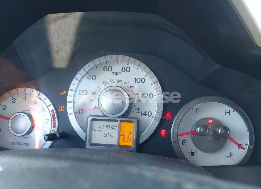 Photo 7 of 2011 Honda Pilot LX (VIN 5FNYF3H24BB020152)