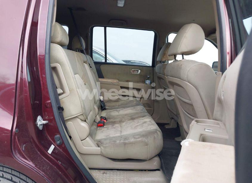 Photo 8 of 2011 Honda Pilot LX (VIN 5FNYF3H24BB020152)