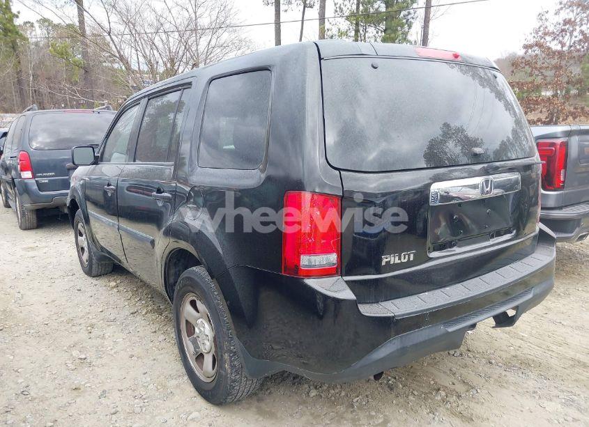 Photo 3 of 2012 Honda Pilot LX (VIN 5FNYF3H24CB030682)