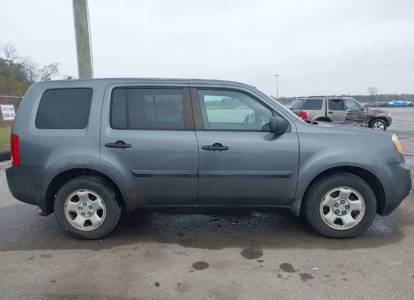 Photo 13 of 2013 Honda Pilot LX (VIN 5FNYF3H24DB031087)