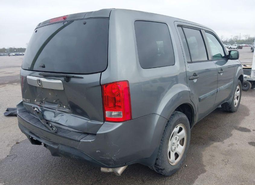 Photo 4 of 2013 Honda Pilot LX (VIN 5FNYF3H24DB031087)