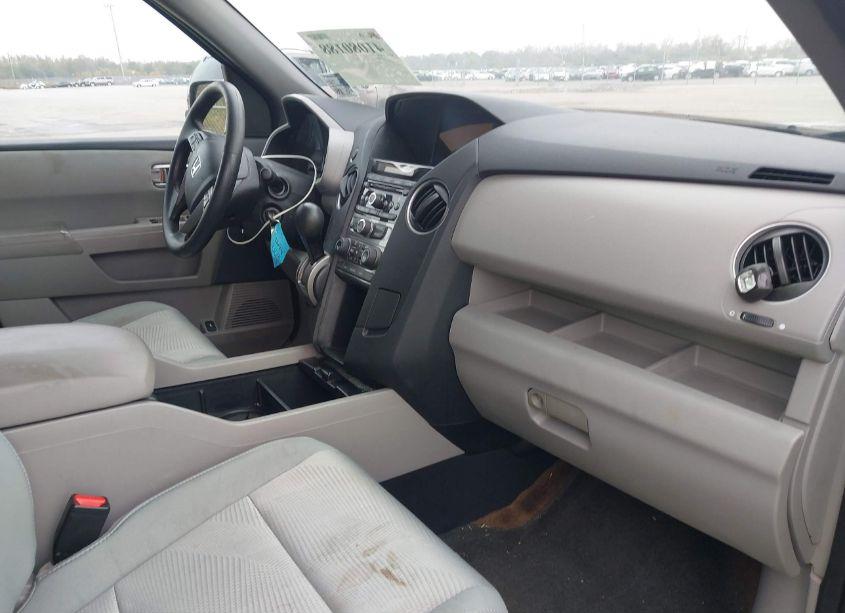 Photo 5 of 2013 Honda Pilot LX (VIN 5FNYF3H24DB031087)