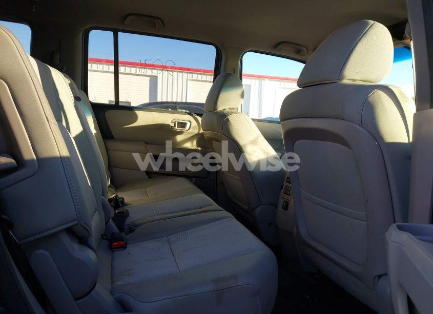 Photo 8 of 2014 Honda Pilot LX (VIN 5FNYF3H24EB006823)