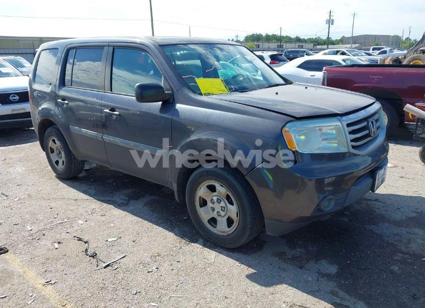 2014 Honda Pilot LX (VIN 5FNYF3H24EB021337) main photo