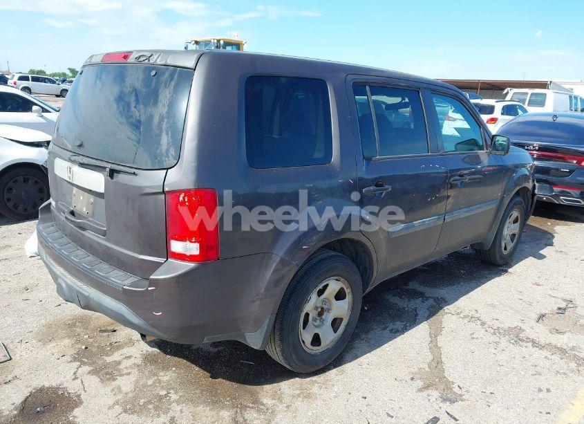 Photo 4 of 2014 Honda Pilot LX (VIN 5FNYF3H24EB021337)