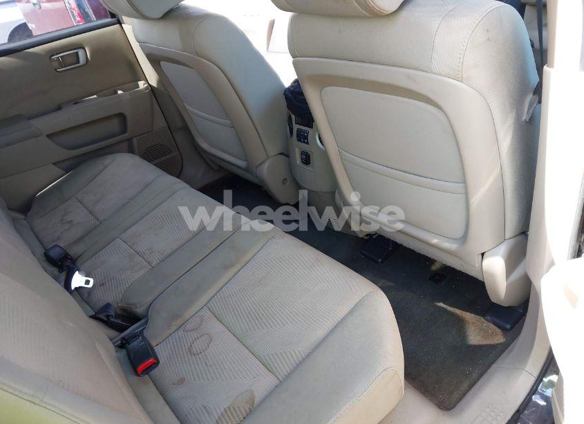 Photo 8 of 2014 Honda Pilot LX (VIN 5FNYF3H24EB021337)