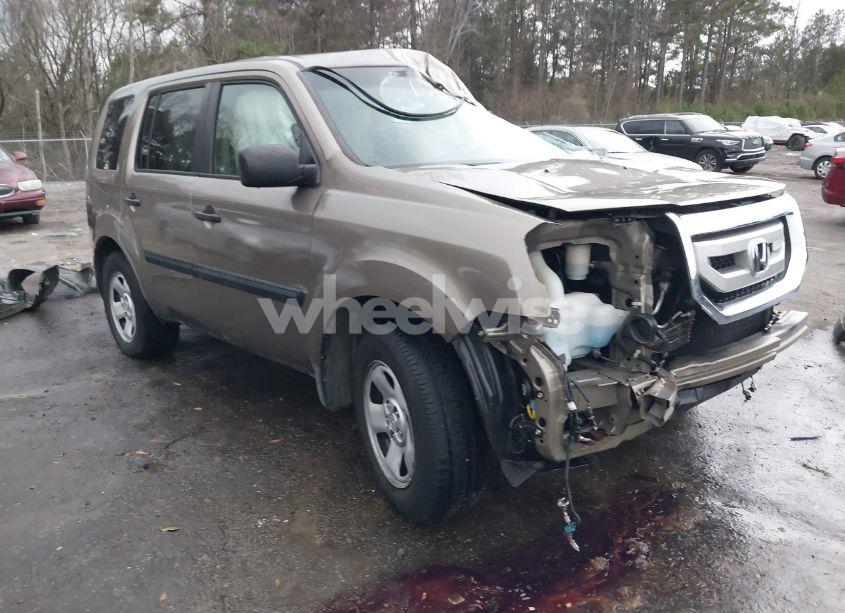 2010 Honda Pilot LX (VIN 5FNYF3H25AB010180) main photo