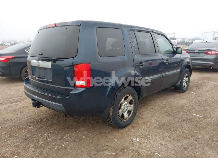 Photo 4 of 2011 Honda Pilot LX (VIN 5FNYF3H25BB030060)