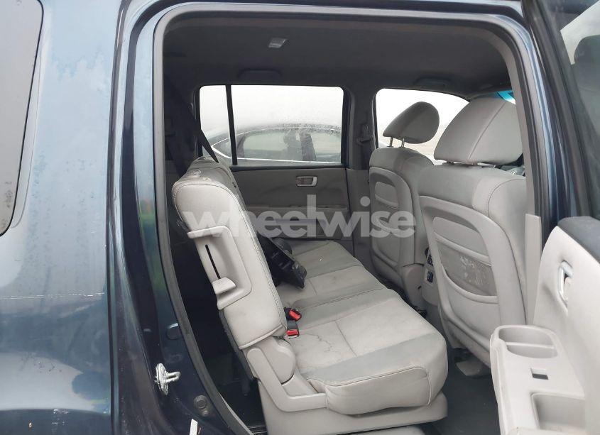 Photo 8 of 2011 Honda Pilot LX (VIN 5FNYF3H25BB030060)