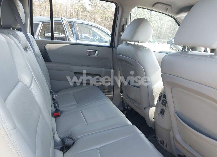 Photo 8 of 2013 Honda Pilot LX (VIN 5FNYF3H25DB030739)