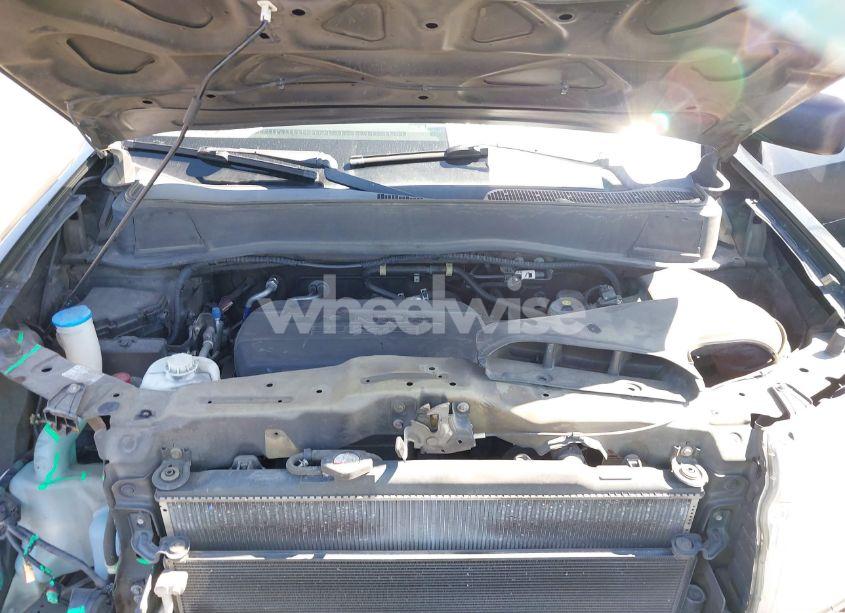 Photo 10 of 2015 Honda Pilot LX (VIN 5FNYF3H25FB016469)