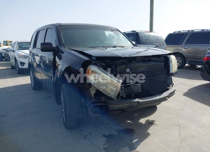 2011 Honda Pilot LX (VIN 5FNYF3H26BB055310) main photo