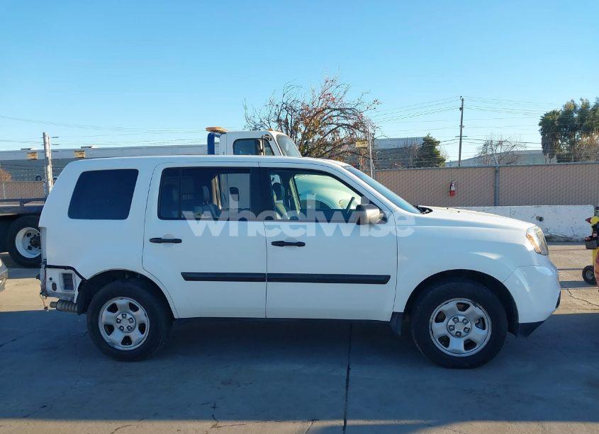 Photo 14 of 2012 Honda Pilot LX (VIN 5FNYF3H26CB029680)