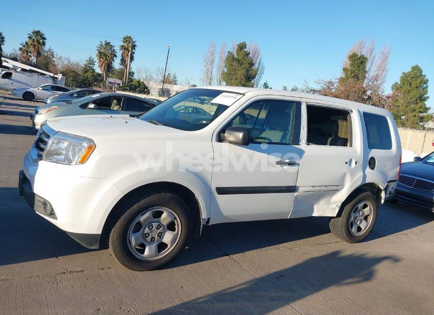 Photo 15 of 2012 Honda Pilot LX (VIN 5FNYF3H26CB029680)