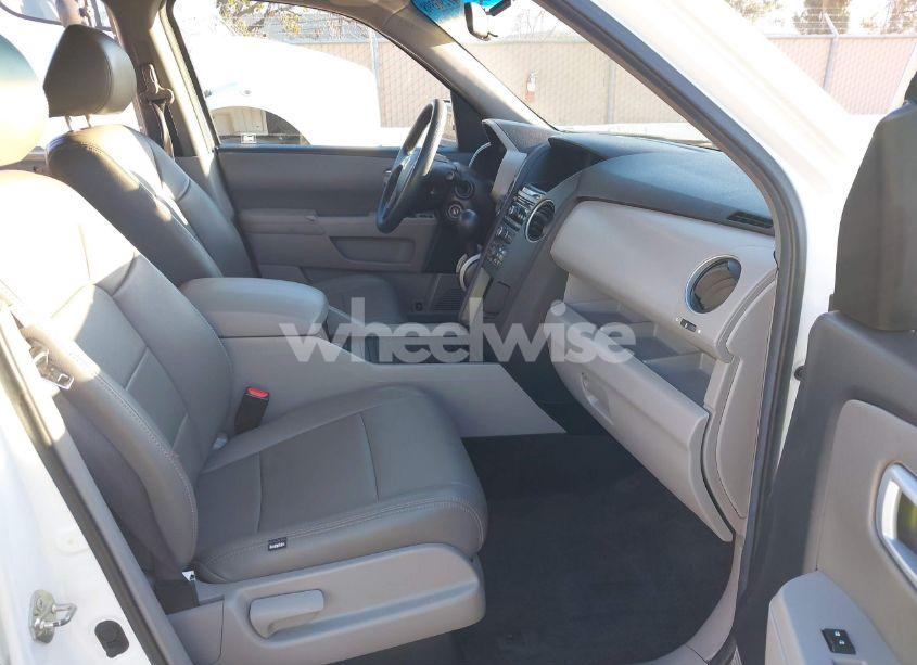 Photo 5 of 2012 Honda Pilot LX (VIN 5FNYF3H26CB029680)