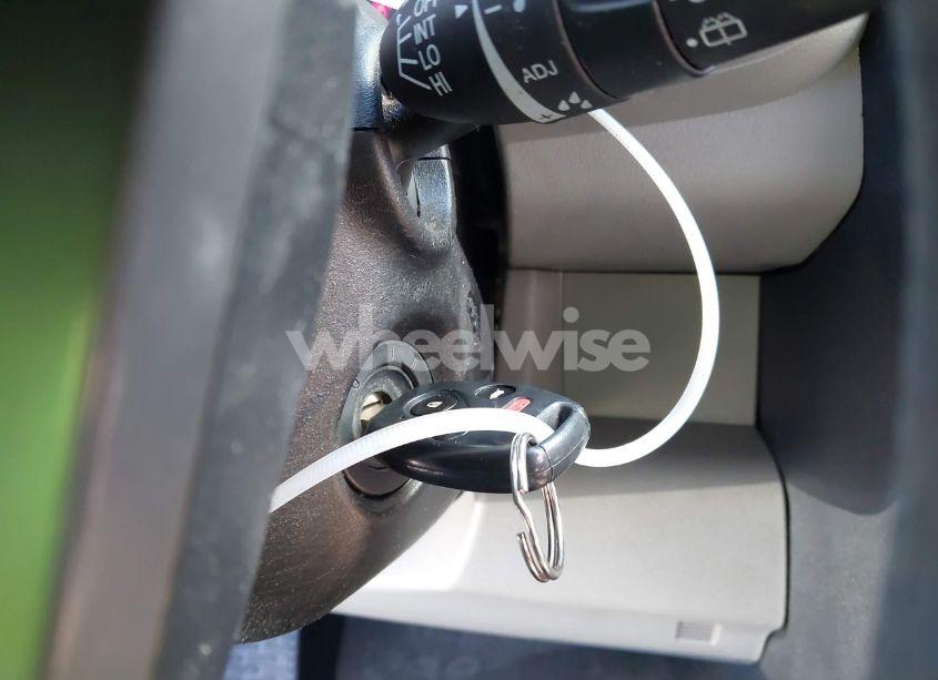 Photo 11 of 2011 Honda Pilot LX (VIN 5FNYF3H27BB052304)