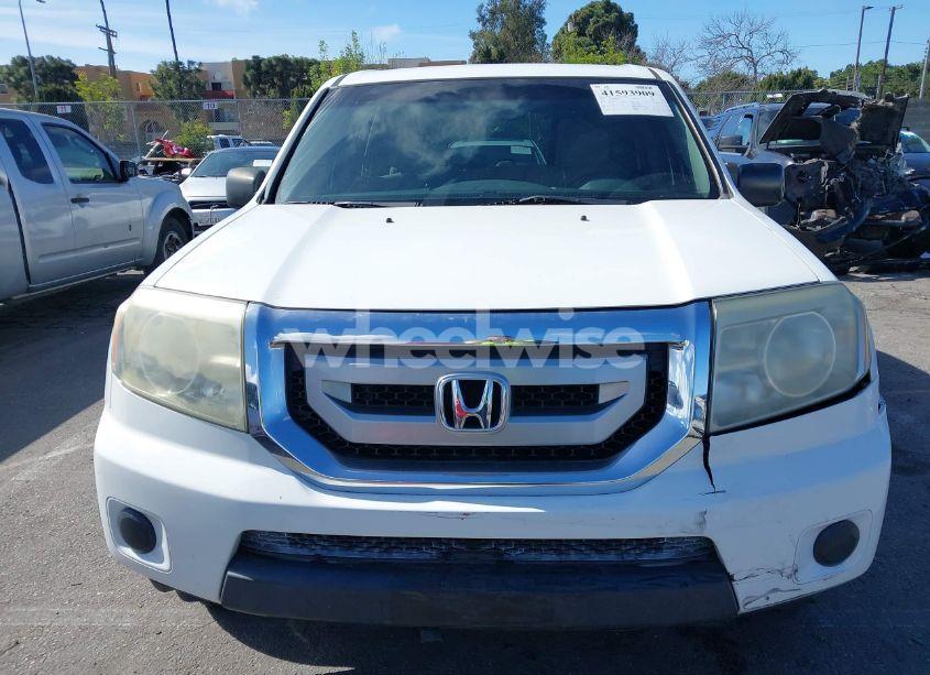 Photo 12 of 2011 Honda Pilot LX (VIN 5FNYF3H27BB052304)