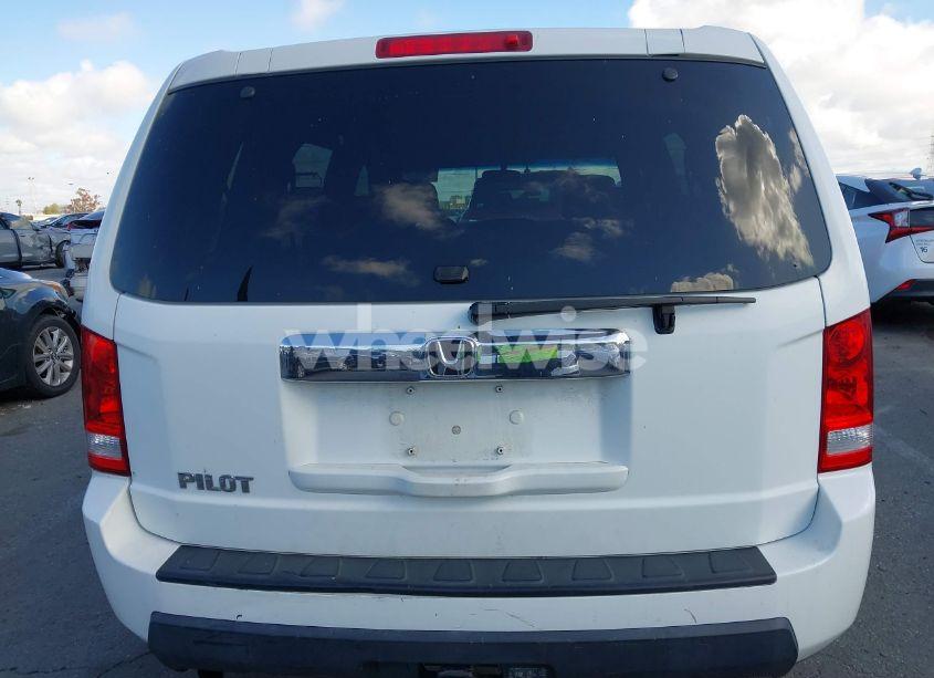 Photo 16 of 2011 Honda Pilot LX (VIN 5FNYF3H27BB052304)