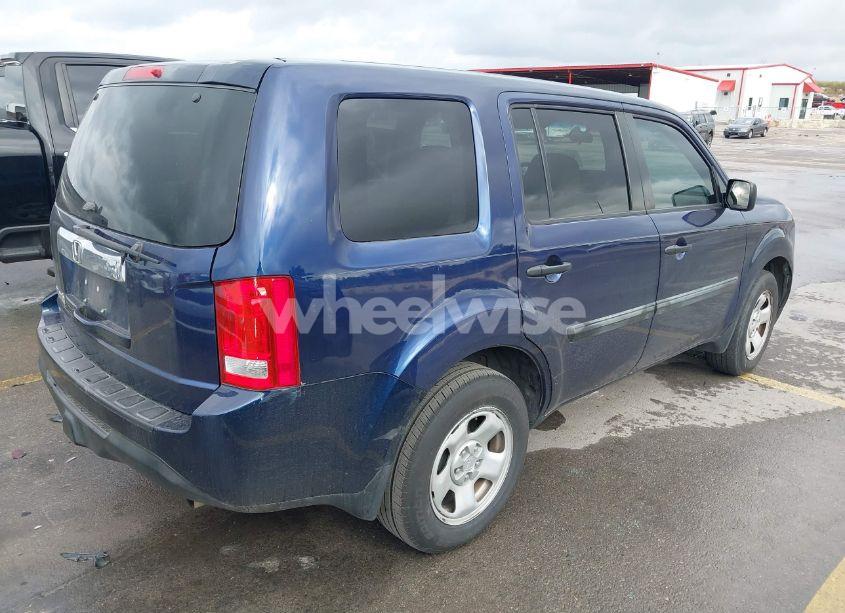 Photo 4 of 2013 Honda Pilot LX (VIN 5FNYF3H27DB005020)