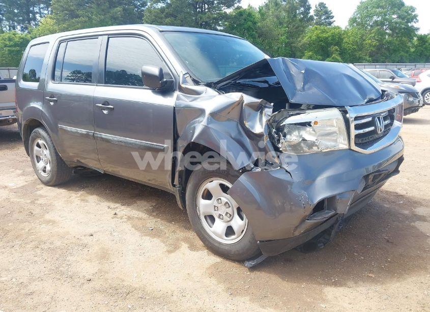 2013 Honda Pilot LX (VIN 5FNYF3H27DB020942) main photo