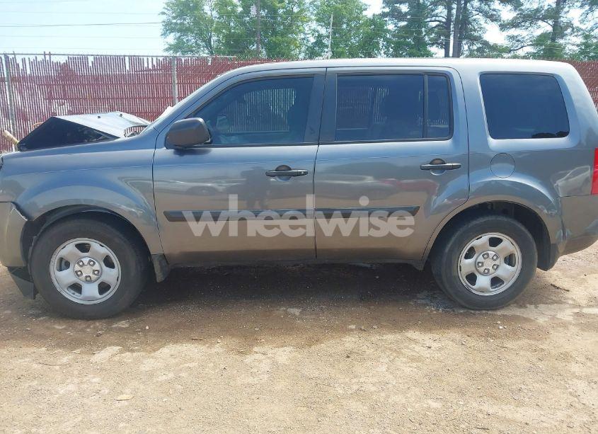Photo 14 of 2013 Honda Pilot LX (VIN 5FNYF3H27DB020942)