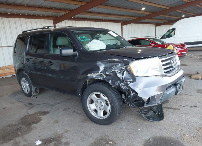 2015 Honda Pilot LX (VIN 5FNYF3H27FB025478) main photo