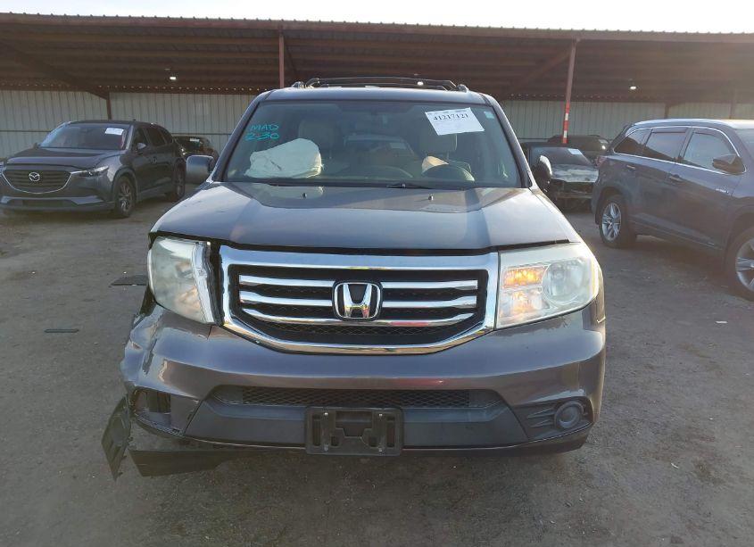 Photo 12 of 2015 Honda Pilot LX (VIN 5FNYF3H27FB025478)