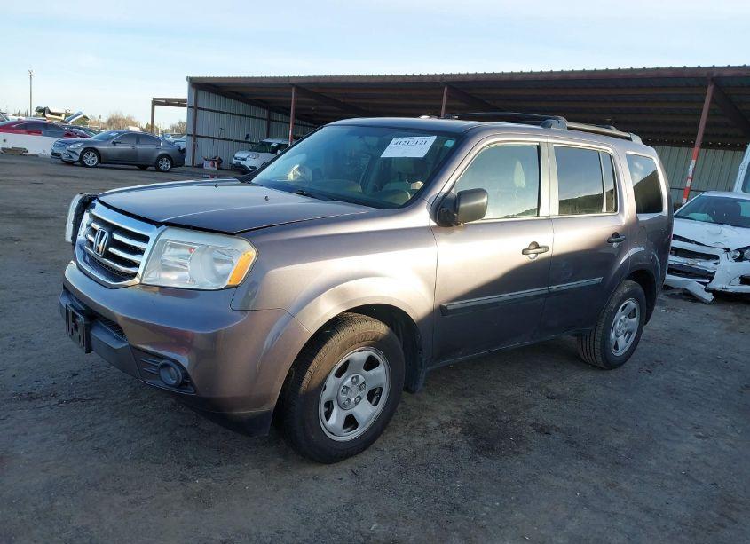 Photo 2 of 2015 Honda Pilot LX (VIN 5FNYF3H27FB025478)