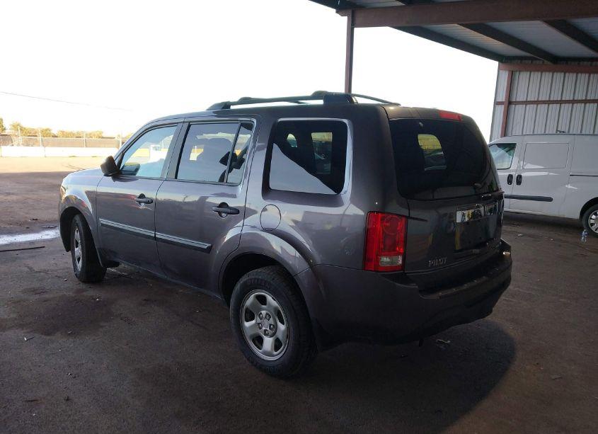 Photo 3 of 2015 Honda Pilot LX (VIN 5FNYF3H27FB025478)