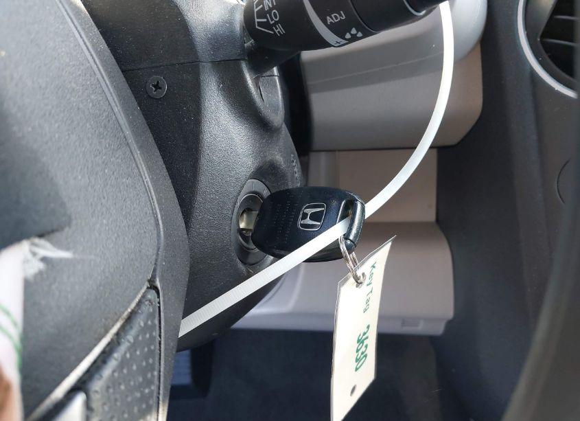 Photo 11 of 2015 Honda Pilot LX (VIN 5FNYF3H27FB031457)