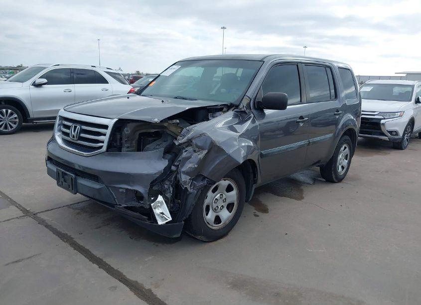 Photo 2 of 2014 Honda Pilot LX (VIN 5FNYF3H28EB005044)